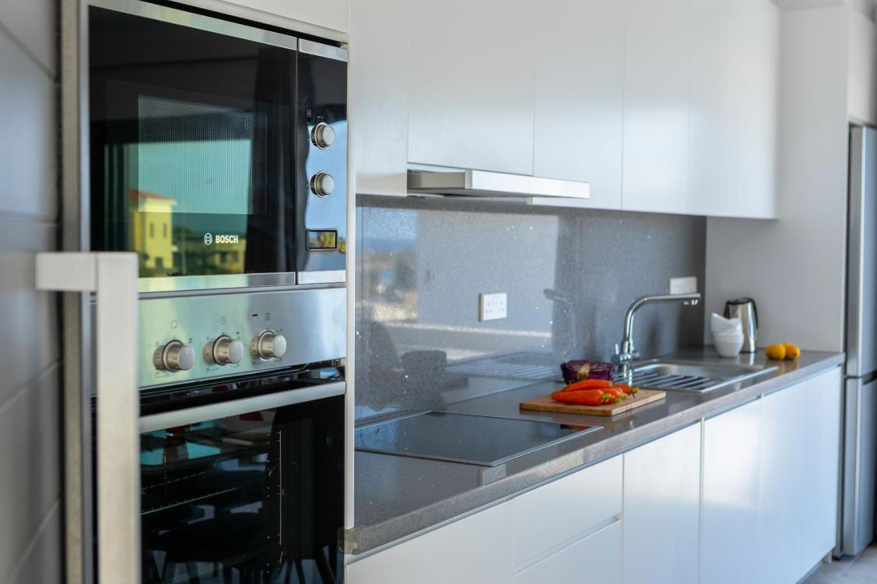 Villa Marlene, Walking Distance To Coral Beach! Peyia Exterior foto